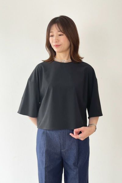 ショート丈ブラウス