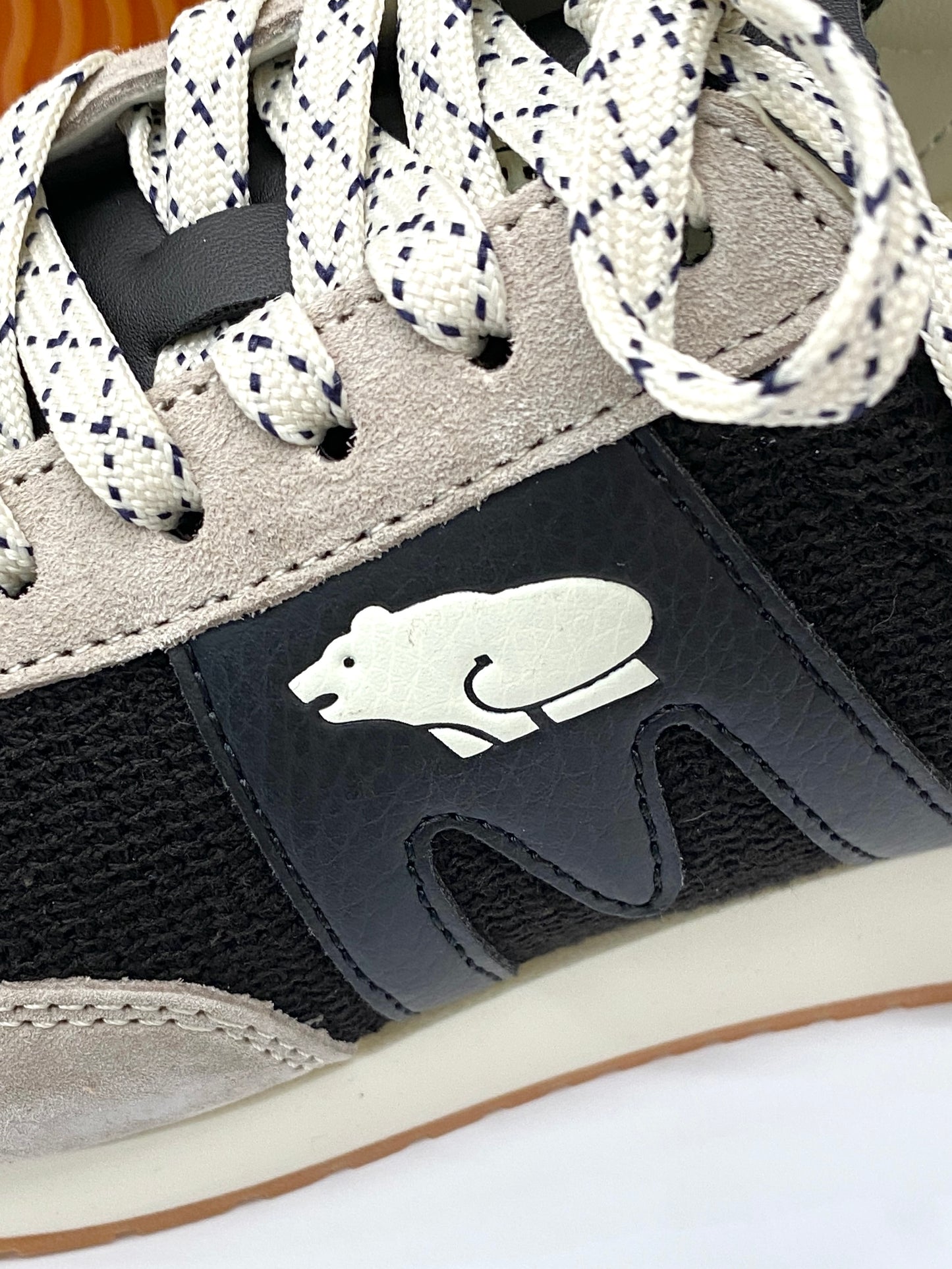 KARHU(カルフ) ALBATROSS82 スニーカー KH807061
