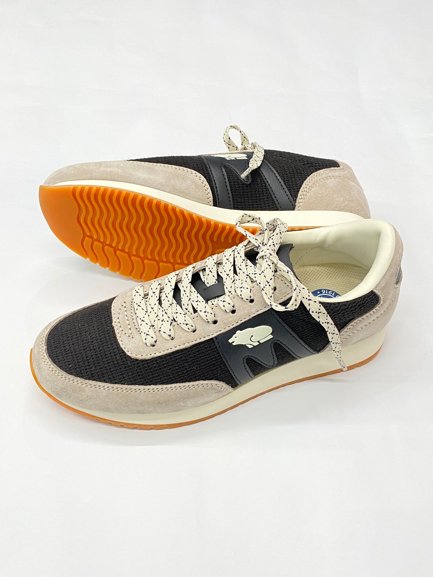 KARHU(カルフ) ALBATROSS82 スニーカー KH807061