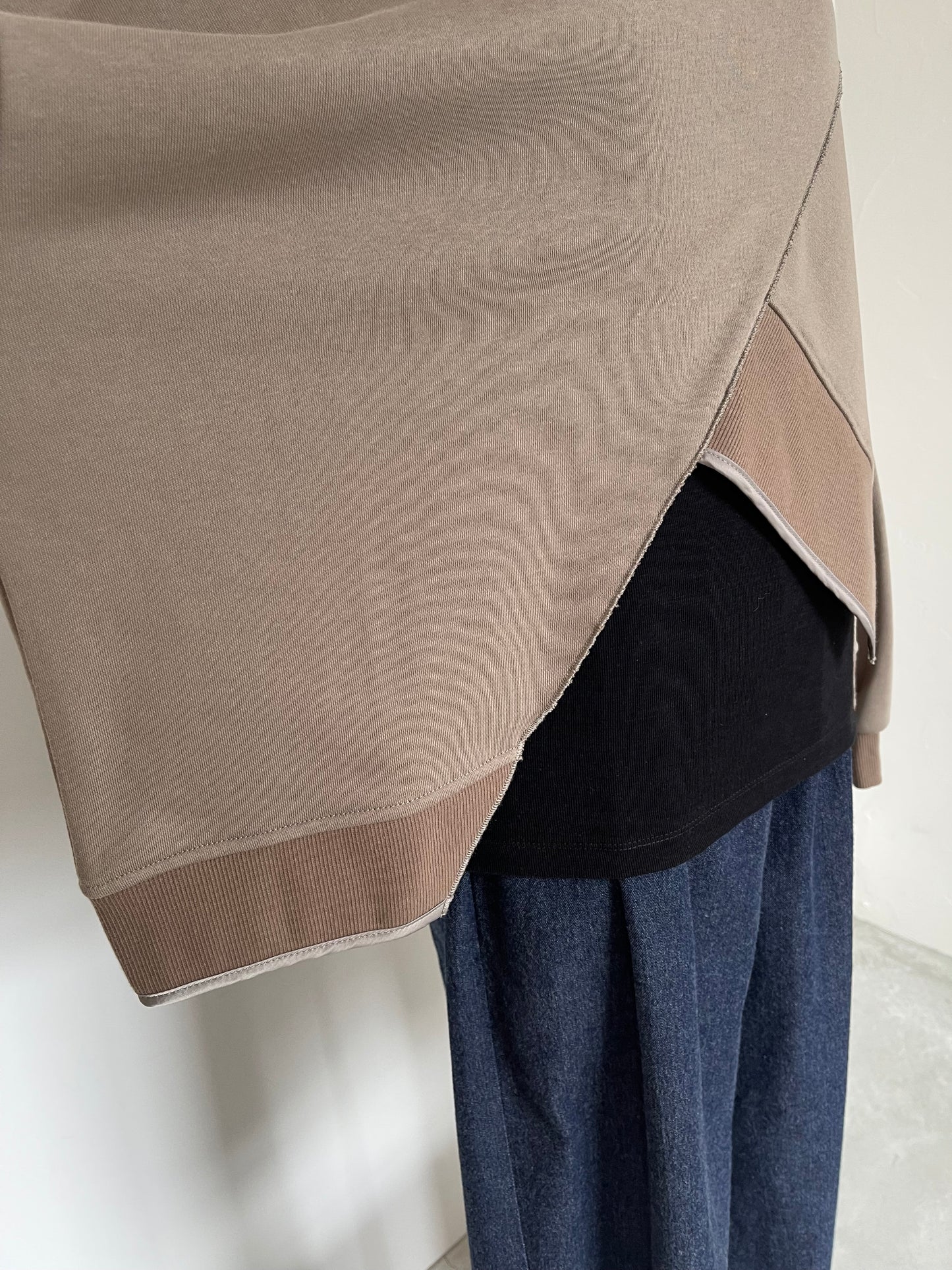 Dignite collier(ディニテコリエ) 裏毛切替プルオーバー 80256121