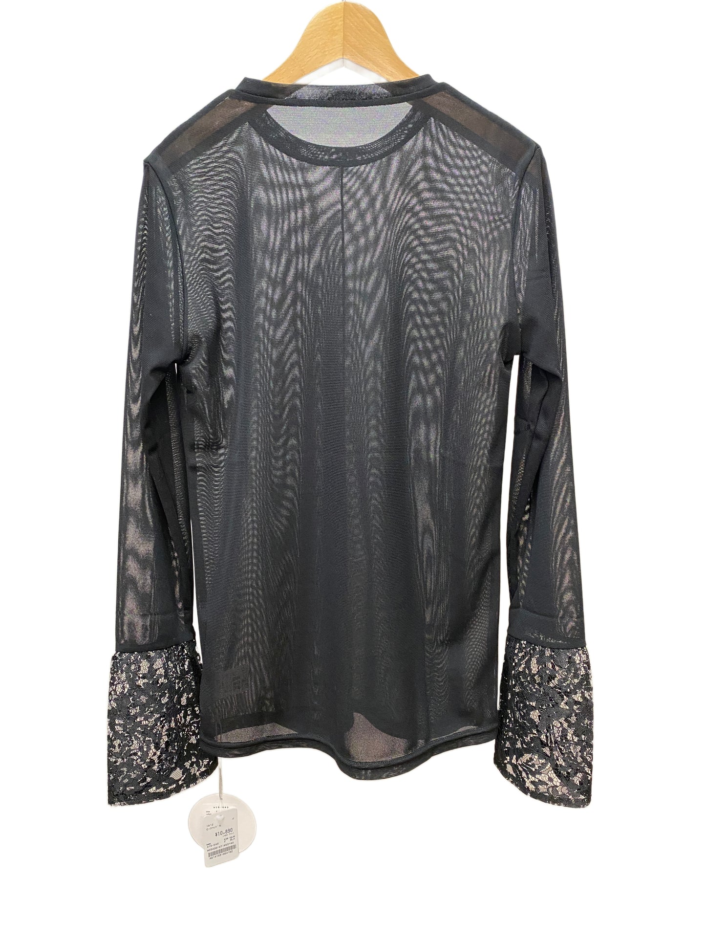 anana (アナナ) 袖口レース　メッシュニットクルーネックトップス A19-043