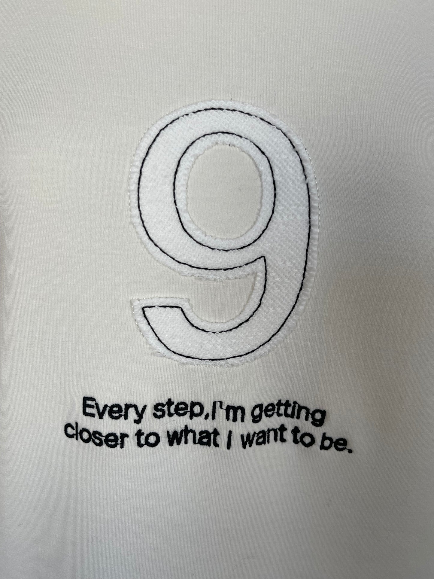 Dignite collier(ディニテコリエ) ボンディング刺繍パーカー　 80256504