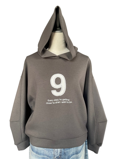 Dignite collier(ディニテコリエ) ボンディング刺繍パーカー　 80256504