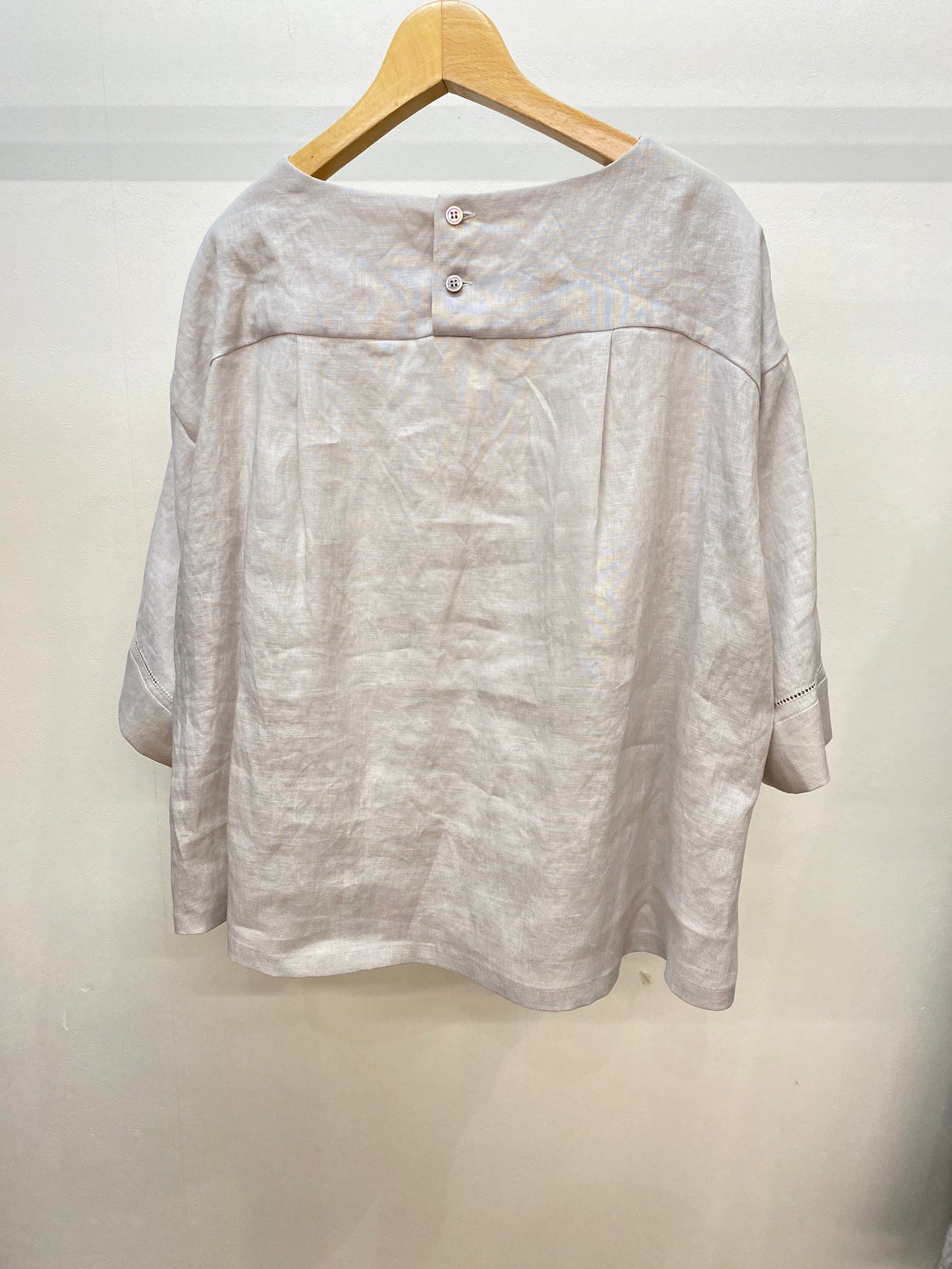 irise (イリゼ) リネンボートネックブラウス T7087