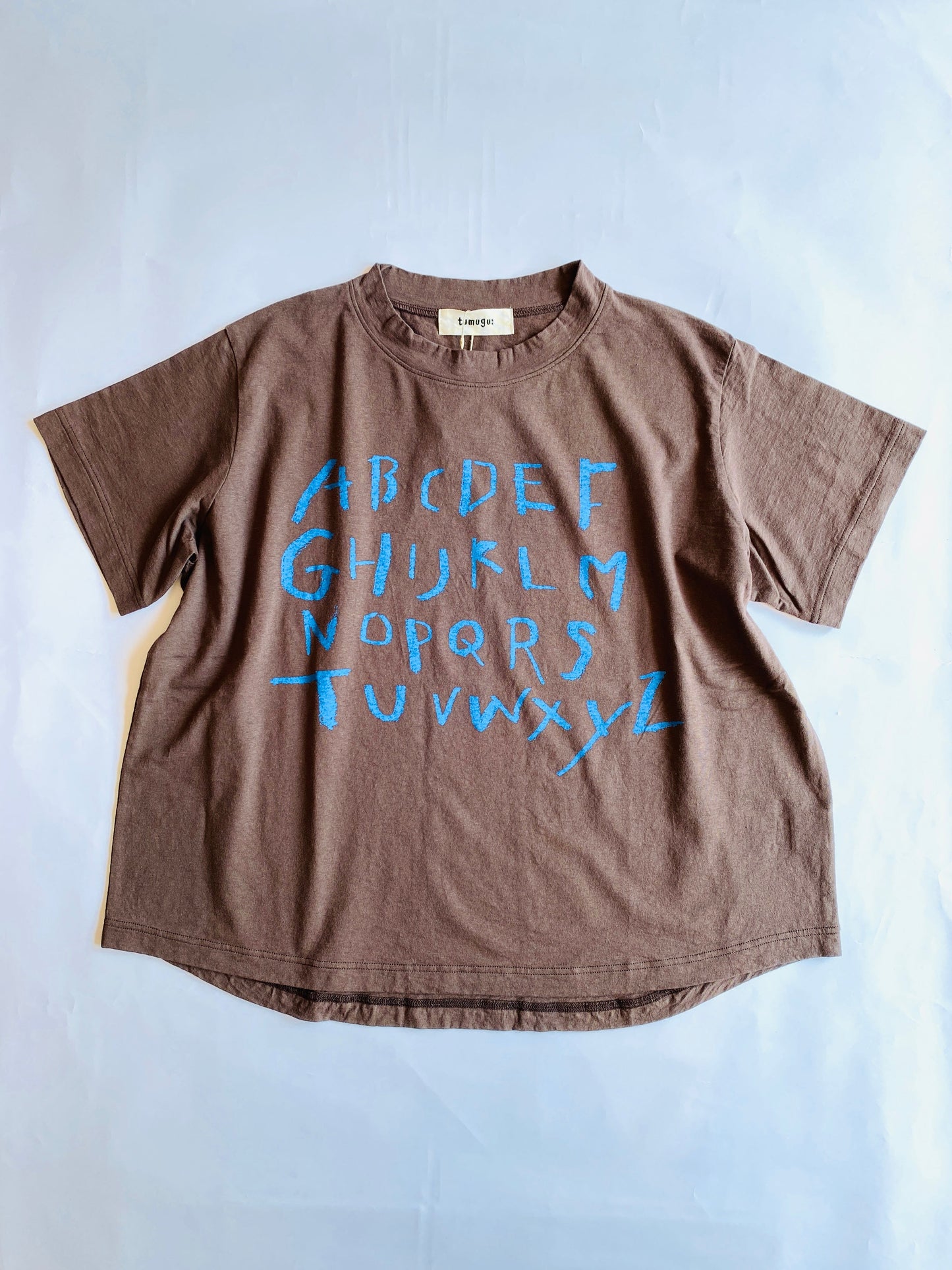 tumugu (ツムグ) ラフィ天竺プリントTシャツ TC25201