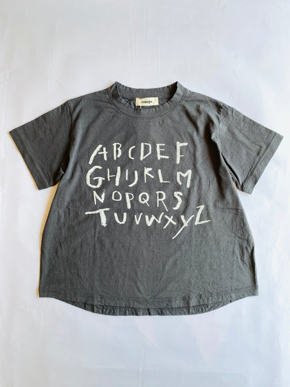 tumugu (ツムグ) ラフィ天竺プリントTシャツ TC25201