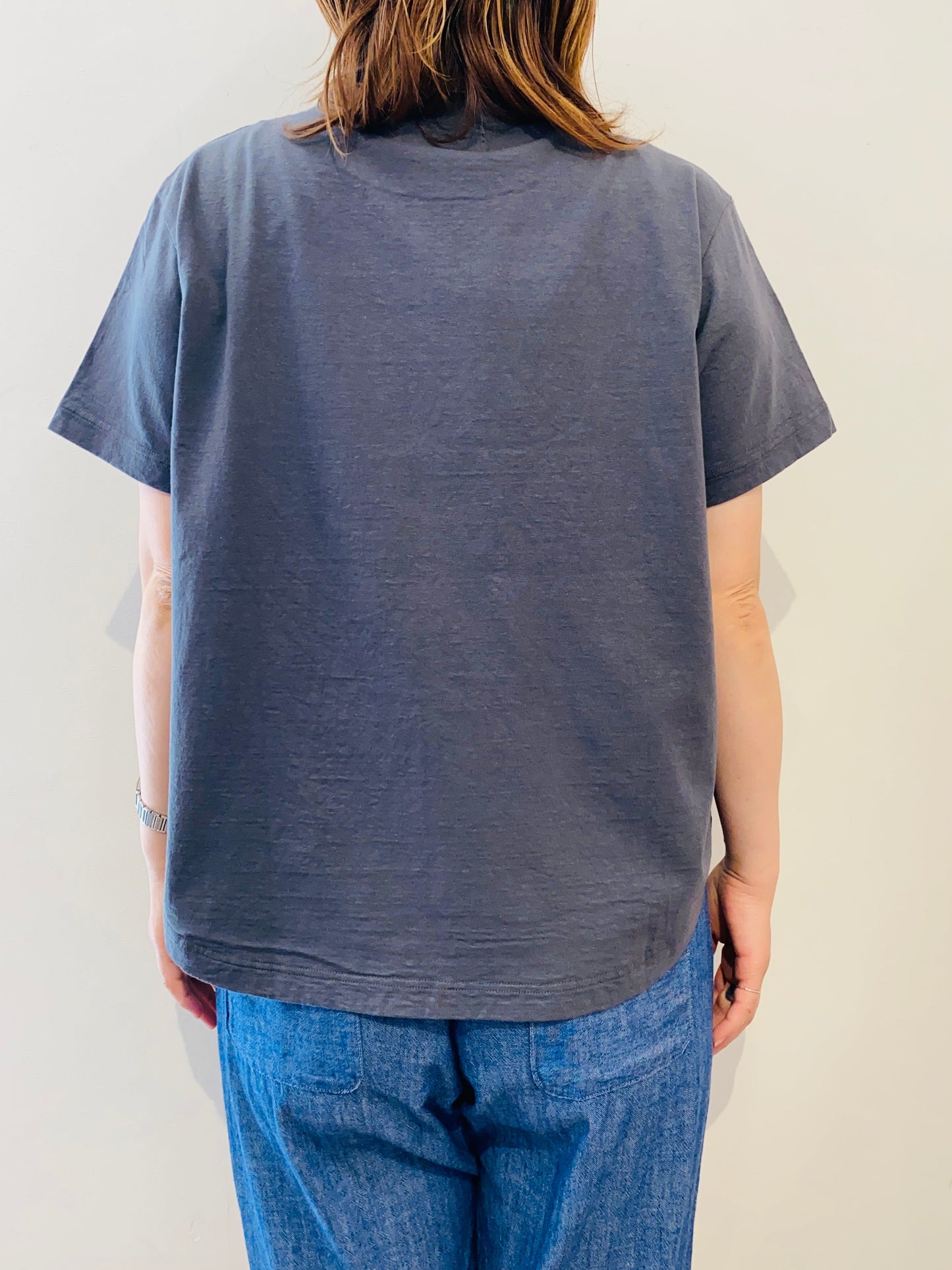 tumugu (ツムグ) ラフィ天竺プリントTシャツ TC25201