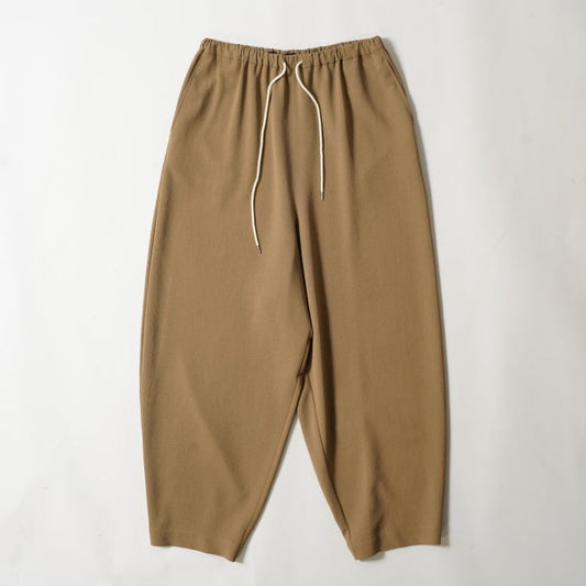 Munich(ミューニック) ストレッチドビーギャザーカーブパンツ MN241P43
